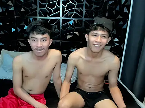 Snapshot of Urloverhardcock chatting on 19, 4, 2026 Urloverhardcock online show from 19, 4, 2026