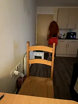 LillieMaee online show from 6, 11, 2025