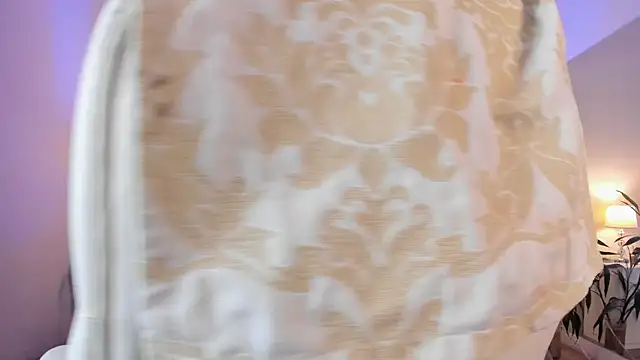 Scarlett Bunny  online show from 9, 4, 2026