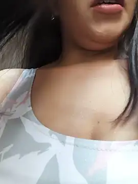 Snapshot of ALEJA__22 chatting on 4, 6, 2026 ALEJA 22 online show from 4, 6, 2026
