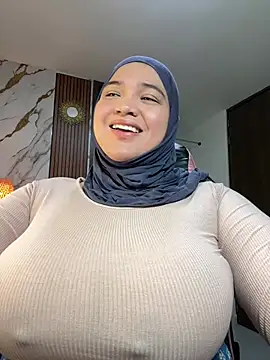 Snapshot of sweetmuslim01 chatting on 21, 6, 2026 sweetmuslim01 online show from 21, 6, 2026