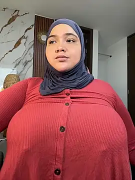 Snapshot of sweetmuslim01 chatting on 30, 6, 2026 sweetmuslim01 online show from 30, 6, 2026