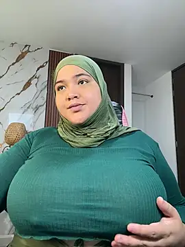 Snapshot of sweetmuslim01 chatting on 3, 7, 2026 sweetmuslim01 online show from 3, 7, 2026