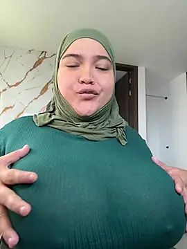 Snapshot of sweetmuslim01 chatting on 4, 7, 2026 sweetmuslim01 online show from 4, 7, 2026