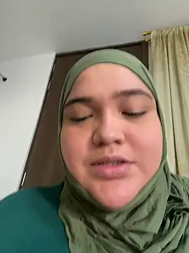 Snapshot of sweetmuslim01 chatting on 6, 7, 2026 sweetmuslim01 online show from 6, 7, 2026