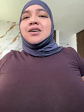 Snapshot of sweetmuslim01 chatting on 16, 7, 2026 sweetmuslim01 online show from 16, 7, 2026