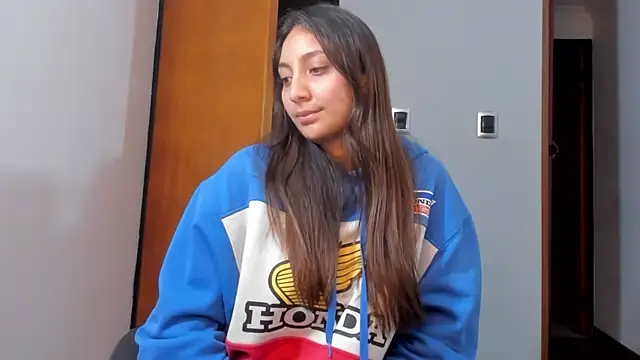 Snapshot of LilyGarcia chatting on 14, 6, 2026 LilyGarcia online show from 14, 6, 2026