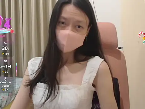 Lil-Cherries online show from 12, 11, 2025