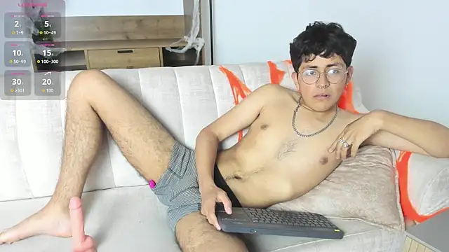 LustyGuy18 online show from 7, 11, 2025