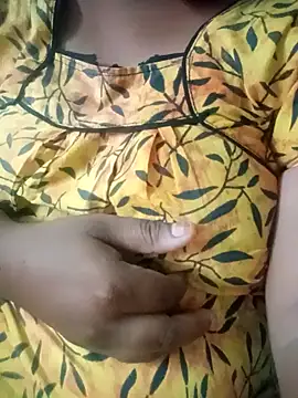 Snapshot of Rathi_telugu_couple chatting on 14, 12, 2025 Rathi telugu couple online show from 14, 12, 2025