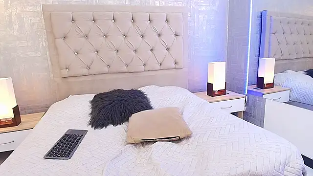 EmylyTaylor FG online show from 12, 11, 2025