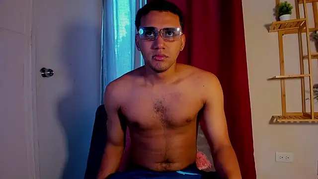 Snapshot of ryan_williams23 chatting on 11, 11, 2025 ryan williams23 online show from 11, 11, 2025