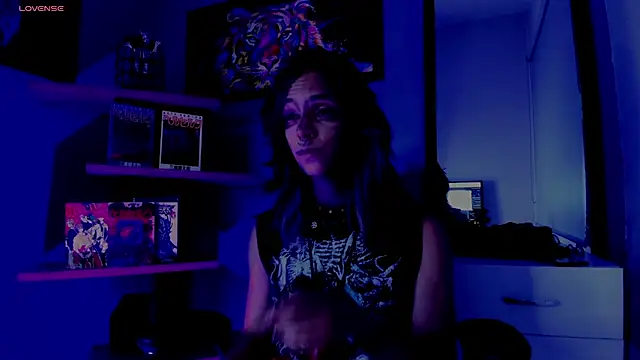 luxiel  online show from 4, 12, 2025