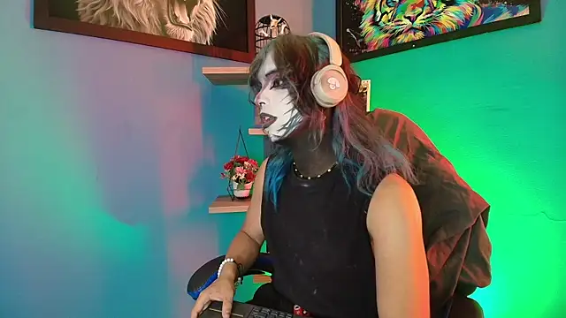 luxiel  online show from 27, 2, 2026