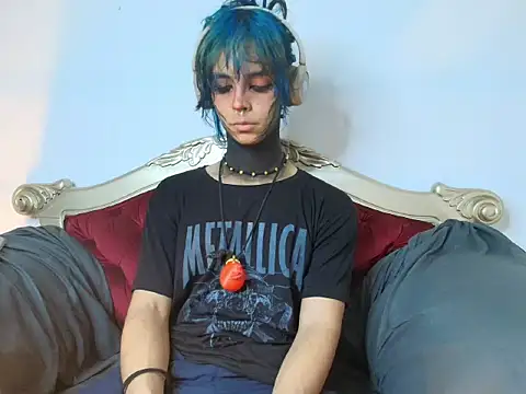 luxiel  online show from 14, 4, 2026