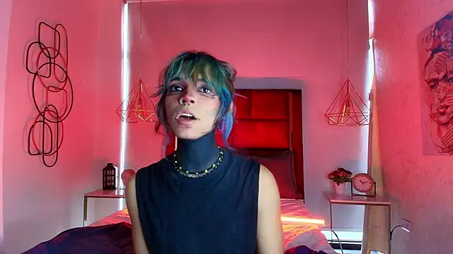 Snapshot of luxiel_ chatting on 23, 5, 2026 luxiel online show from 23, 5, 2026