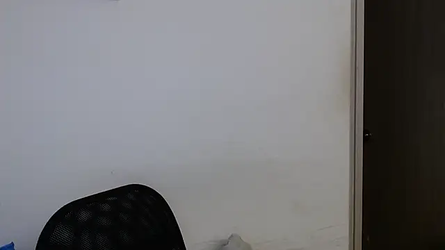 Snapshot of LorieFerrer chatting on 8, 3, 2025 LorieFerrer online show from 8, 3, 2025