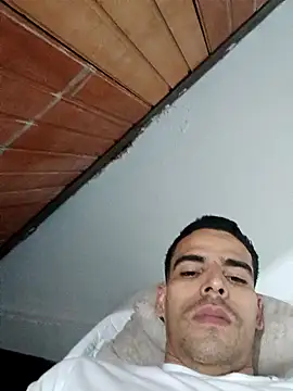 Snapshot of Nicoltubebe chatting on 7, 11, 2025 Nicoltubebe online show from 7, 11, 2025