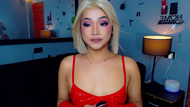 GwennGoddess online show from 8, 11, 2025