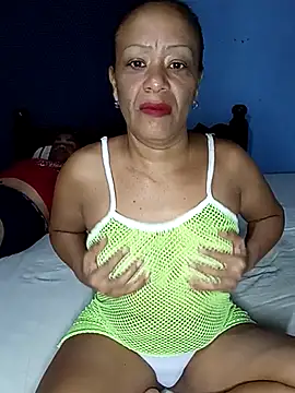 Snapshot of CUTE_V_LOVE chatting on 2, 12, 2025 CUTE V LOVE online show from 2, 12, 2025