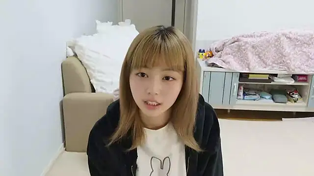  sizuku new online show from 4, 12, 2025