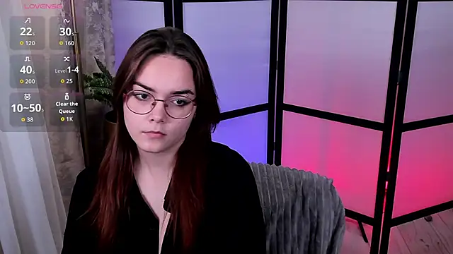 Lily  Evans online show from 4, 12, 2025