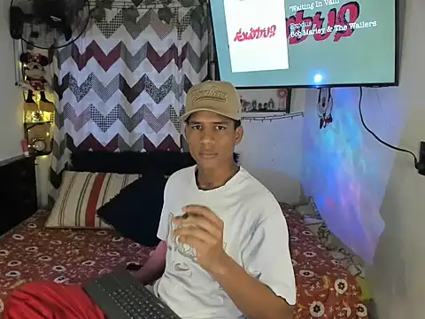Snapshot of JUANBIGCOCK21CM chatting on 5, 6, 2026 JUANBIGCOCK21CM online show from 5, 6, 2026