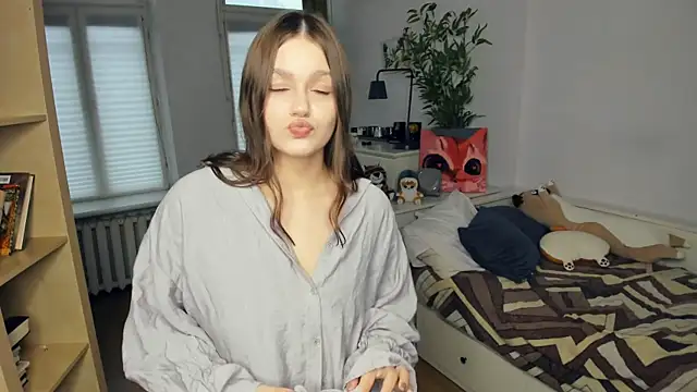 Snapshot of RosseLavish chatting on 27, 11, 2025 RosseLavish online show from 27, 11, 2025