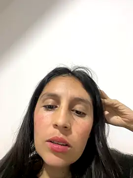 Snapshot of 17-ABBY_01 chatting on 15, 11, 2025 17-ABBY 01 online show from 15, 11, 2025