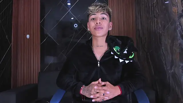 Timmy Kiing  online show from 23, 11, 2025