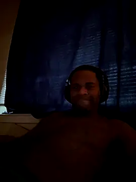 CrookedBeaut online show from 30, 11, 2025