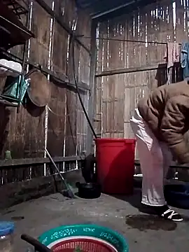 Yumiik2kk online show from 24, 11, 2025