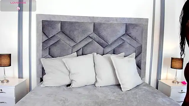 TahliaMoreau online show from 26, 2, 2026