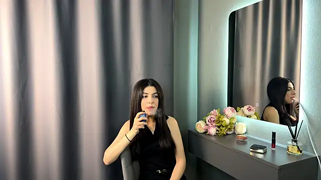 Snapshot of violettabernel chatting on 8, 11, 2025 violettabernel online show from 8, 11, 2025