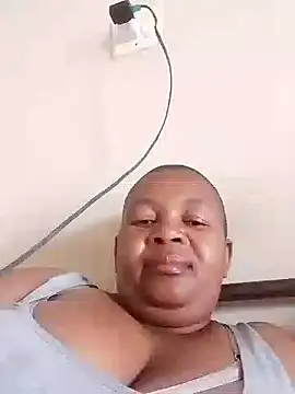 Snapshot of owam243 chatting on 11, 11, 2025 owam243 online show from 11, 11, 2025