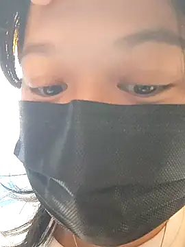 Snapshot of StrayedForename chatting on 9, 4, 2026 StrayedForename online show from 9, 4, 2026