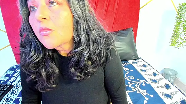 Victoriaa Anderson online show from 17, 12, 2025