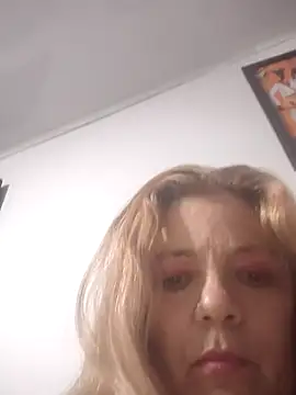 karlaanqui1 online show from 9, 4, 2026