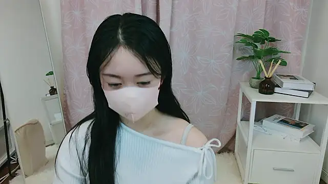 Snapshot of Yuina_ch_ chatting on 24, 11, 2025 Yuina ch online show from 24, 11, 2025