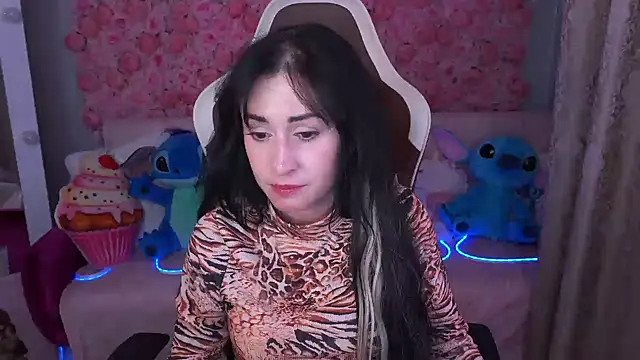 Snapshot of CarolinaaFoxyyy chatting on 2, 6, 2026 CarolinaaFoxyyy online show from 2, 6, 2026