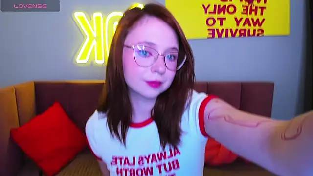 Erica Nelson online show from 28, 11, 2025