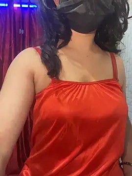 Snapshot of Red_Queen_11 chatting on 2, 3, 2026 Red Queen 11 online show from 2, 3, 2026