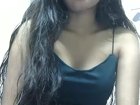 SEXY PRIYA83 online show from 25, 4, 2026