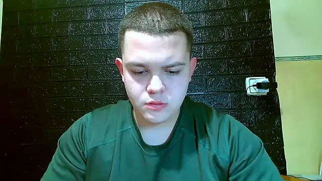 CuteButNaughty  online show from 26, 11, 2025