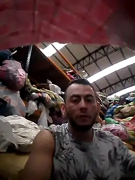 Snapshot of Cami131025 chatting on 4, 3, 2026 Cami131025 online show from 4, 3, 2026