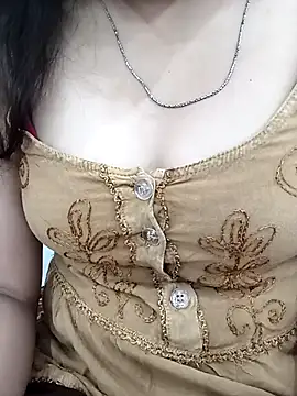 Snapshot of JASMIN-BHASIN7 chatting on 9, 8, 2026 JASMIN-BHASIN7 online show from 9, 8, 2026