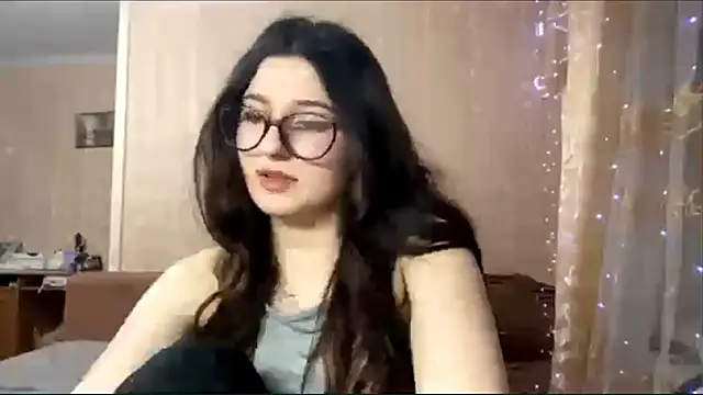 Snapshot of DonnieBooton chatting on 2, 2, 2026 DonnieBooton online show from 2, 2, 2026