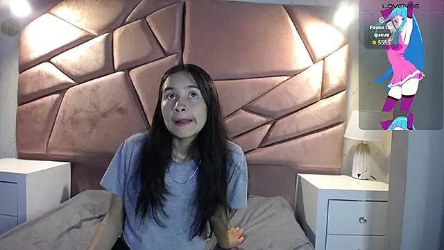 bunnywhite21 online show from 19, 11, 2025