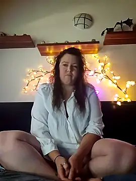 Snapshot of Persephone_CH_off chatting on 22, 11, 2025 Persephone CH off online show from 22, 11, 2025