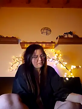 Snapshot of Persephone_CH_off chatting on 28, 11, 2025 Persephone CH off online show from 28, 11, 2025